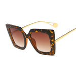 Load image into Gallery viewer, Vintage Oversized Square Sunglasses
