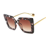 Load image into Gallery viewer, Vintage Oversized Square Sunglasses
