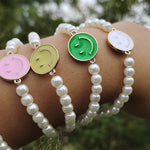 Load image into Gallery viewer, Colorful Smiley Pearl Bracelet
