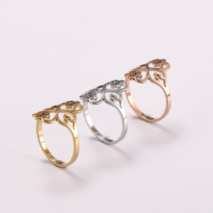 Elegant Clover Statement Ring