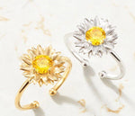 Load image into Gallery viewer, Crystal Flower Ring
