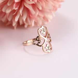 Elegant Clover Statement Ring