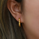 Load image into Gallery viewer, Vintage Mixed Color Oval Hoop Earrings
